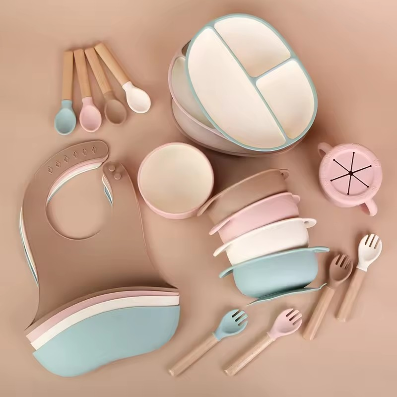 Silicon Kids Dining Bowl Spoon Plate Bib Baby Feeding Products