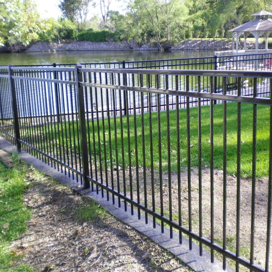 Decorative Garden Fence Panels with Gate