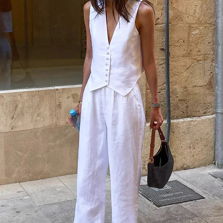 Комплект женский топ на пуговицах и широкие брюки