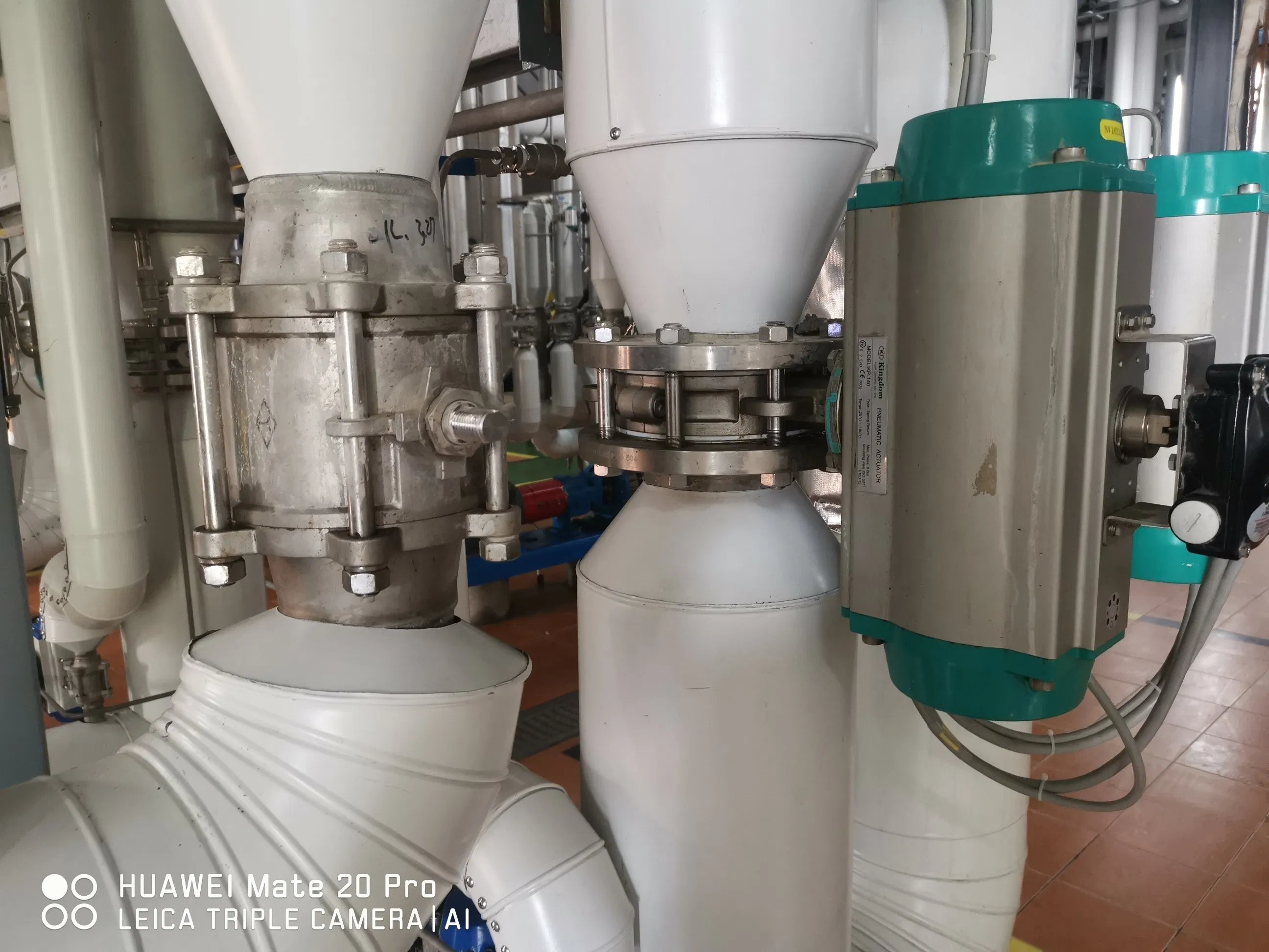 Removable Thermal Insulation Jacket for Pneumatic Valve