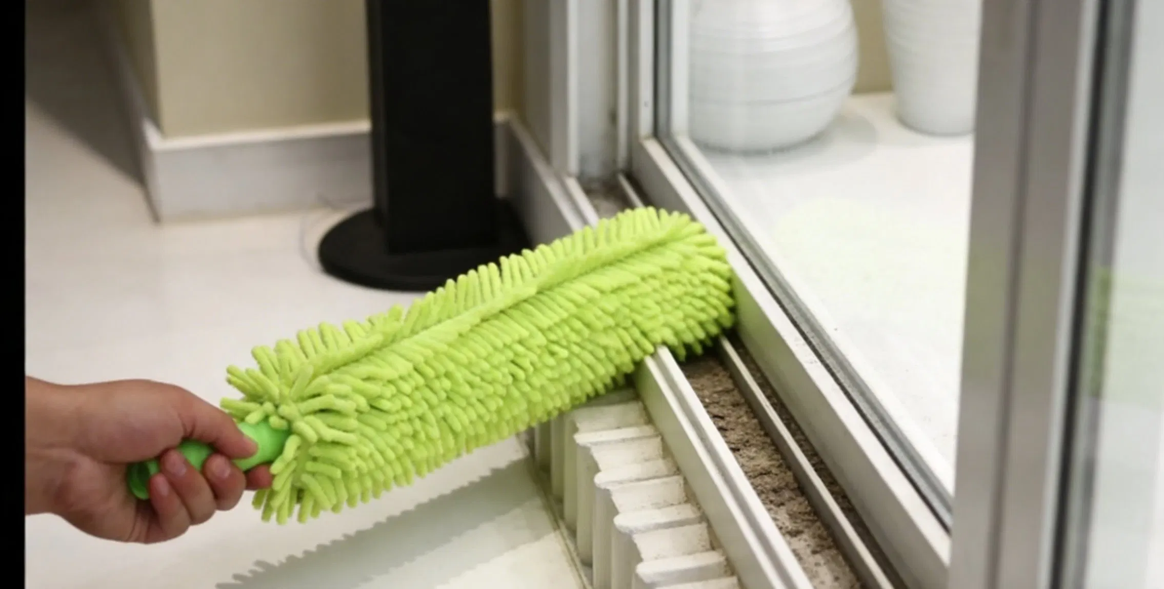 High Absorbency Chenille Duster Reusable Green Cleaning Tool for Furniture, Countertops & Electronics