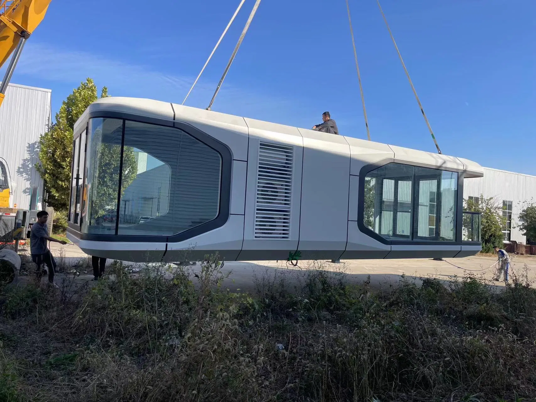2024 Tiny House Prefabricated Cabin Real Estate Foldable Holiday Container House