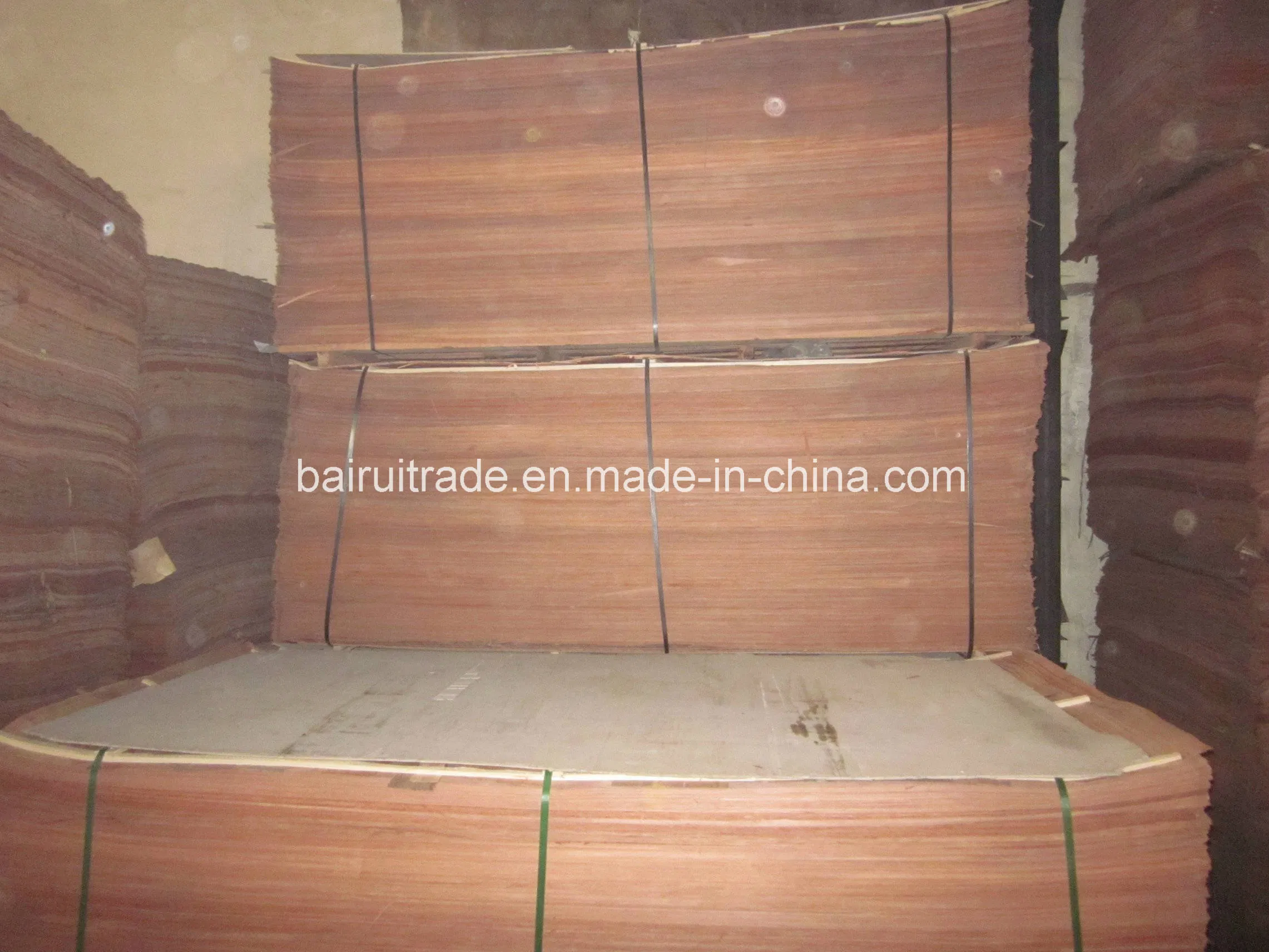 0.3mm Red Plb Wood Face Veneer Linyi for Making Plywood