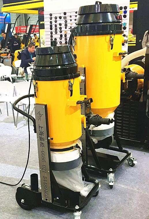 V3 3.3kw Three Motor Commercial Vacuum Cleaner