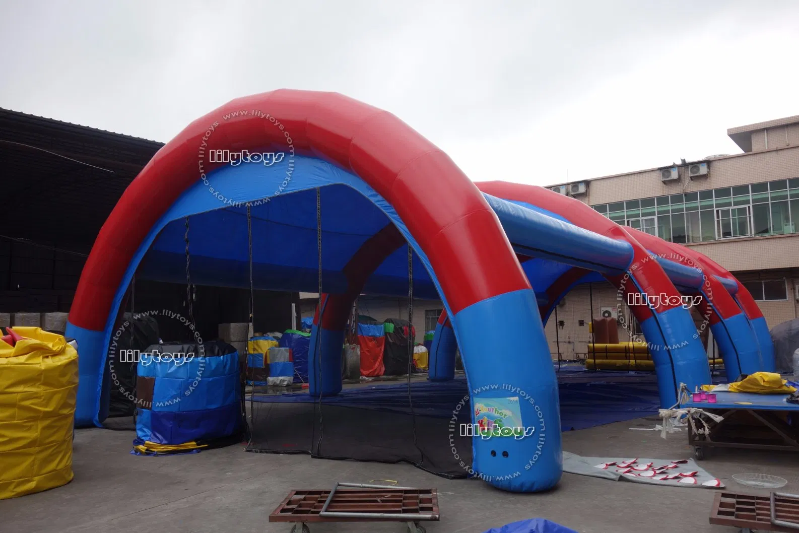 Durable Commercial Large Inflatable Bunker Tent