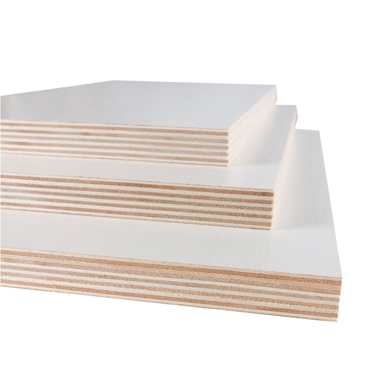 Solid Wood Multi-Layer Board 18mm Plywood Manufacturers Supply Melamine Furniture Board Poplar Eucalyptus Plywood