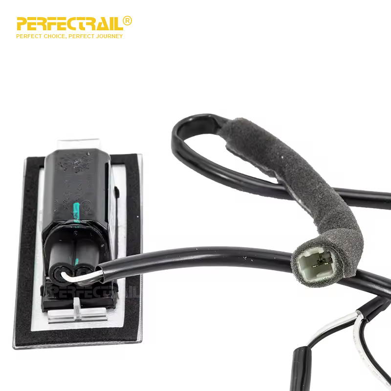 Фонарь подсветки номера Perfectrail для MG i5 2012-2018