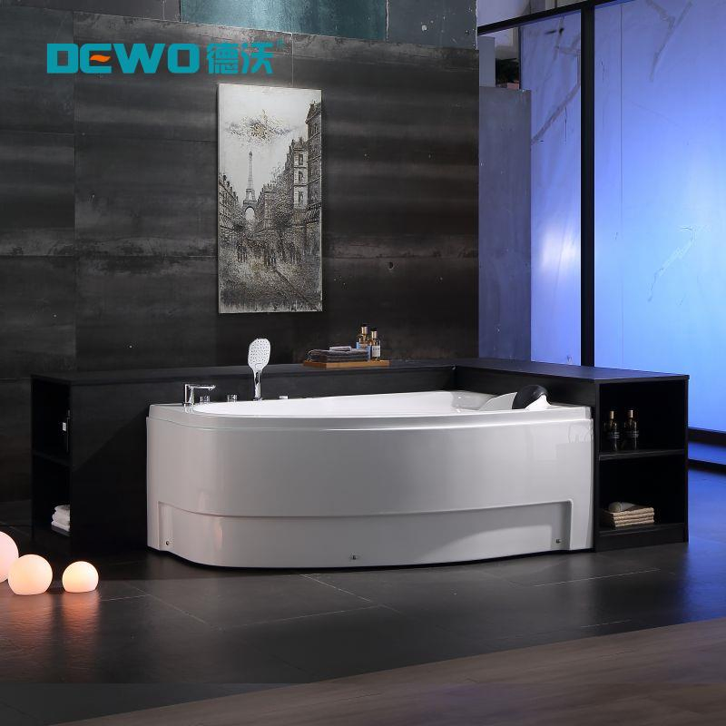 Угловая ванна SPA с гидромассажем и подсветкой