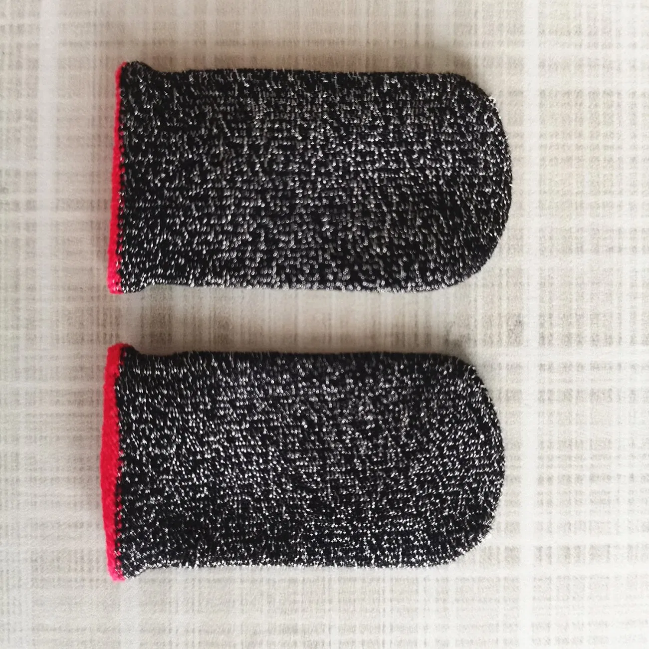 Comfortable Thumb Finger Sleeves for E-Sports and Gaming