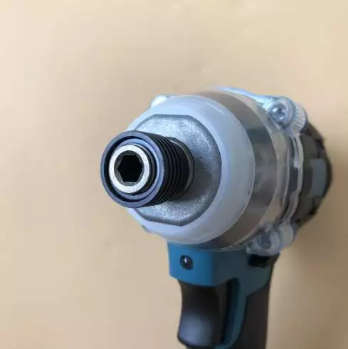 Аккумуляторный гайковерт с литий-ионным аккумулятором