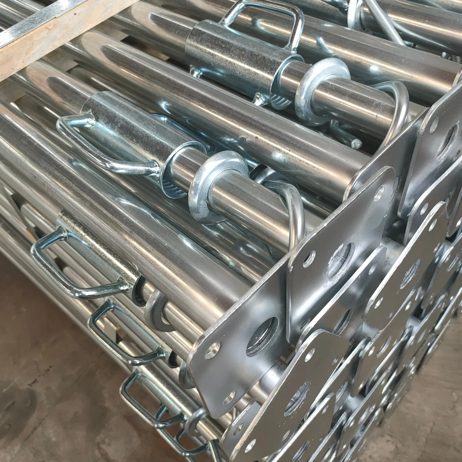 Factory Price 2200-3900mm Painted Pipe Support Shoring Props