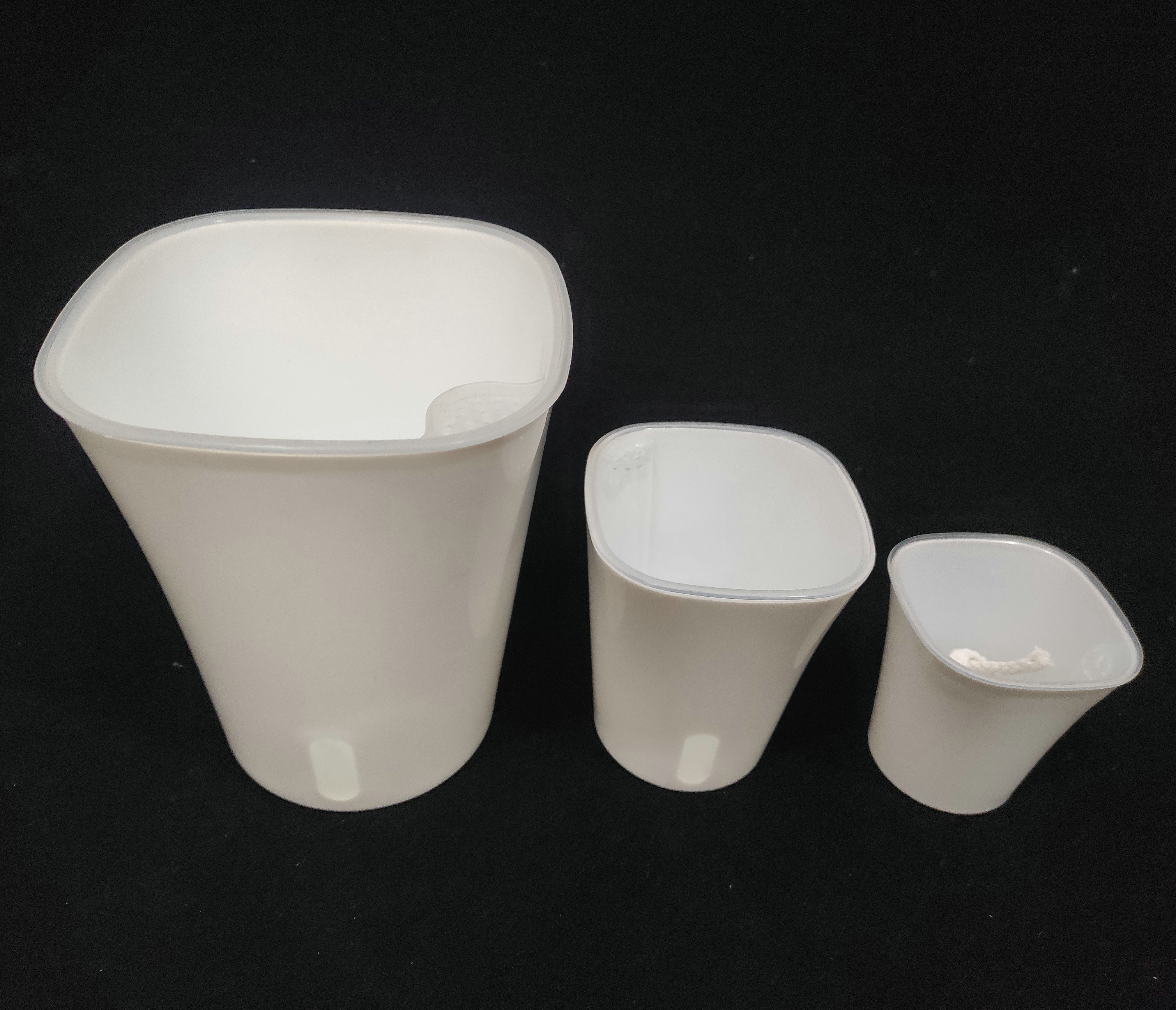 Горшки для растений пластиковые с автополивом зеленые