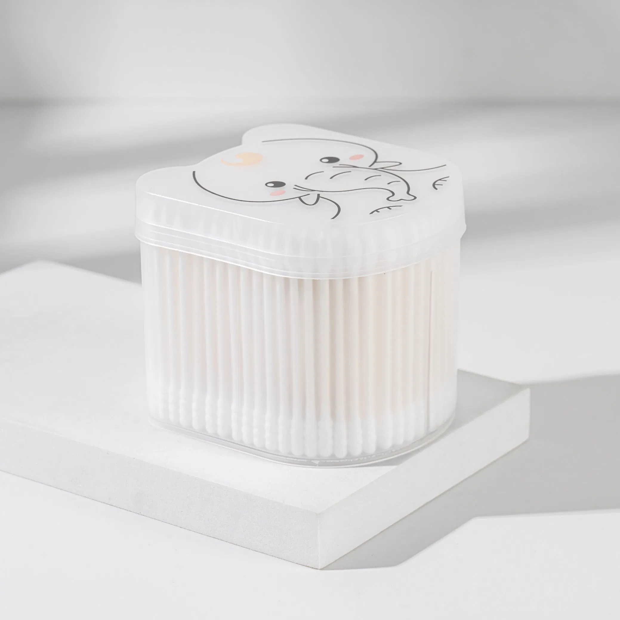 Cute and Convenient 300PCS Cotton Swabs with PP Box