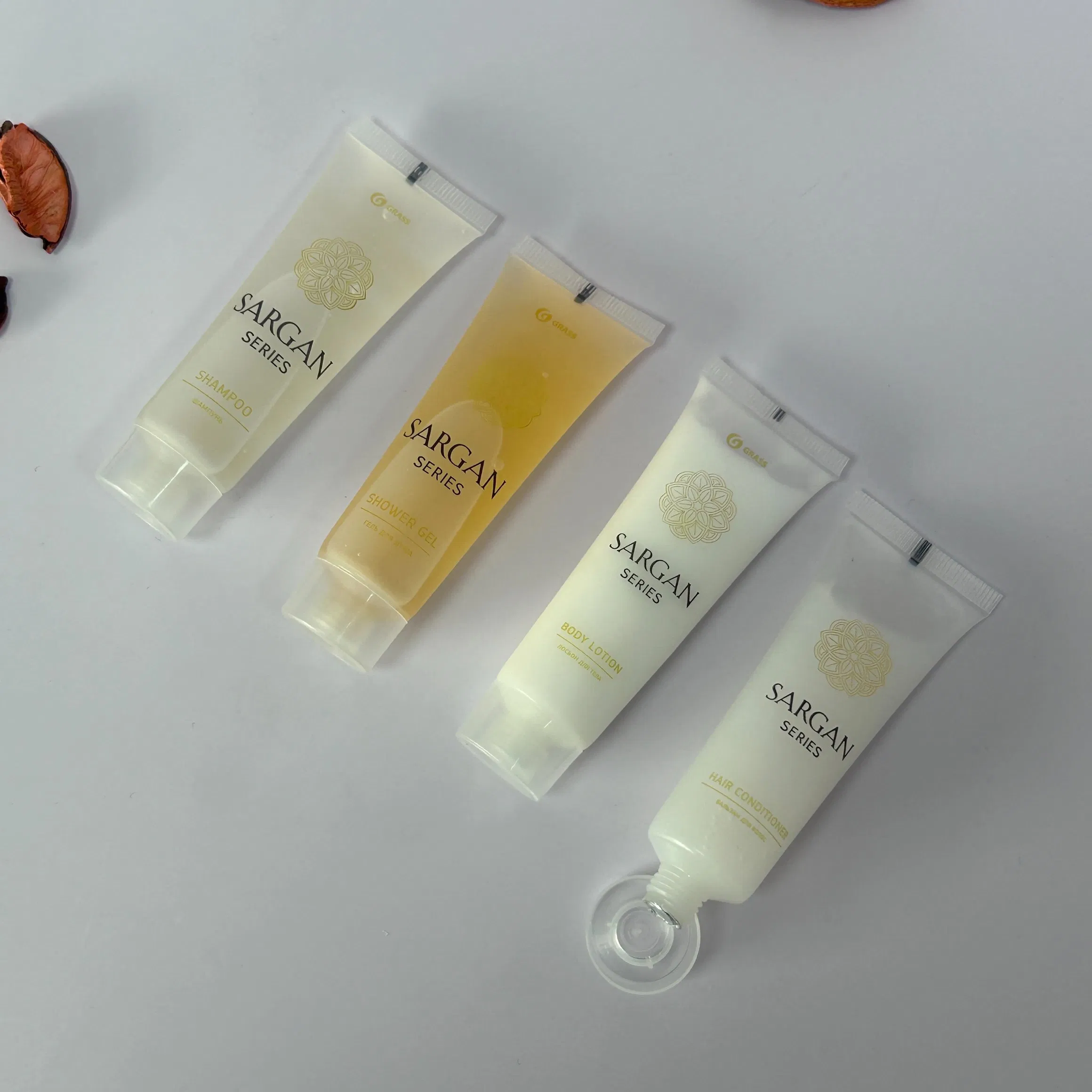 Factory Direct Sales Composition-Safe Hotel Travel Set in Tube Size for 5 Star Hotel Bathroom