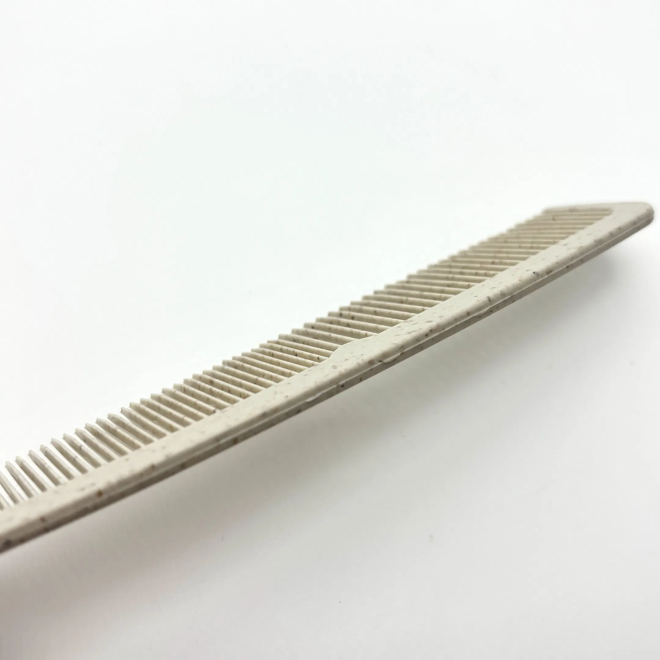 Premium Disposable Comb Plastic Set for Hotel Amenities 07