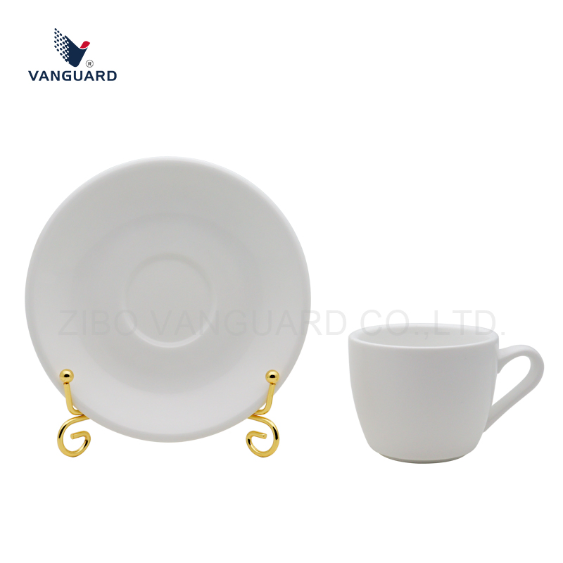 Фарфоровая чашка для кофе с блюдцем, белая