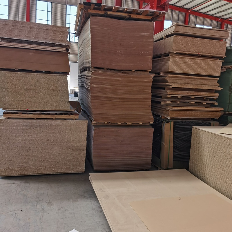 3mm 6mm 8 mm 15mm 18mm UV High Gloss Melamine Plain Raw Waterproof Venner MDF High Density Board High Quality E0/E1/E2/WBP Glue 1220X2440mm 1250X2550mm