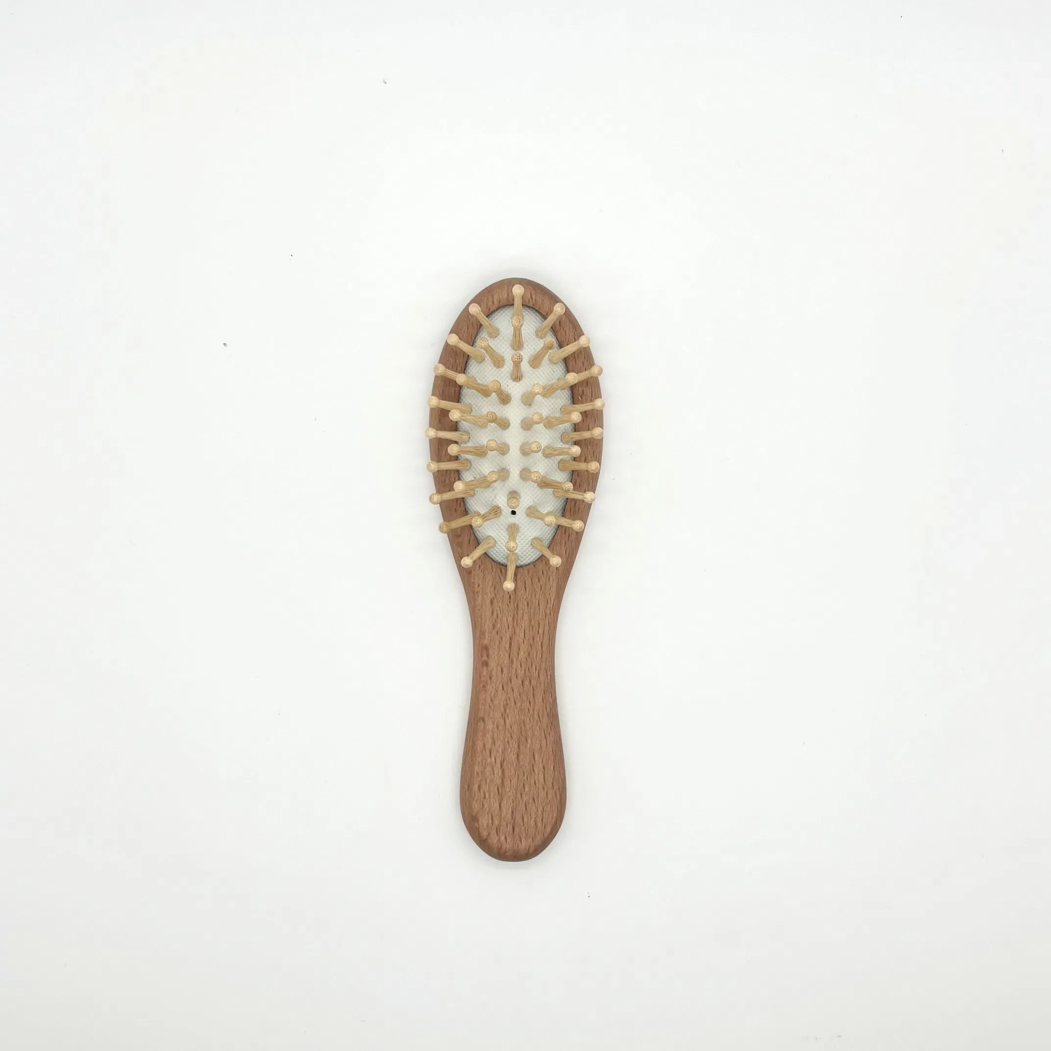 Natural Wood Travel Comb for Eco-Friendly Hotel Stays 07