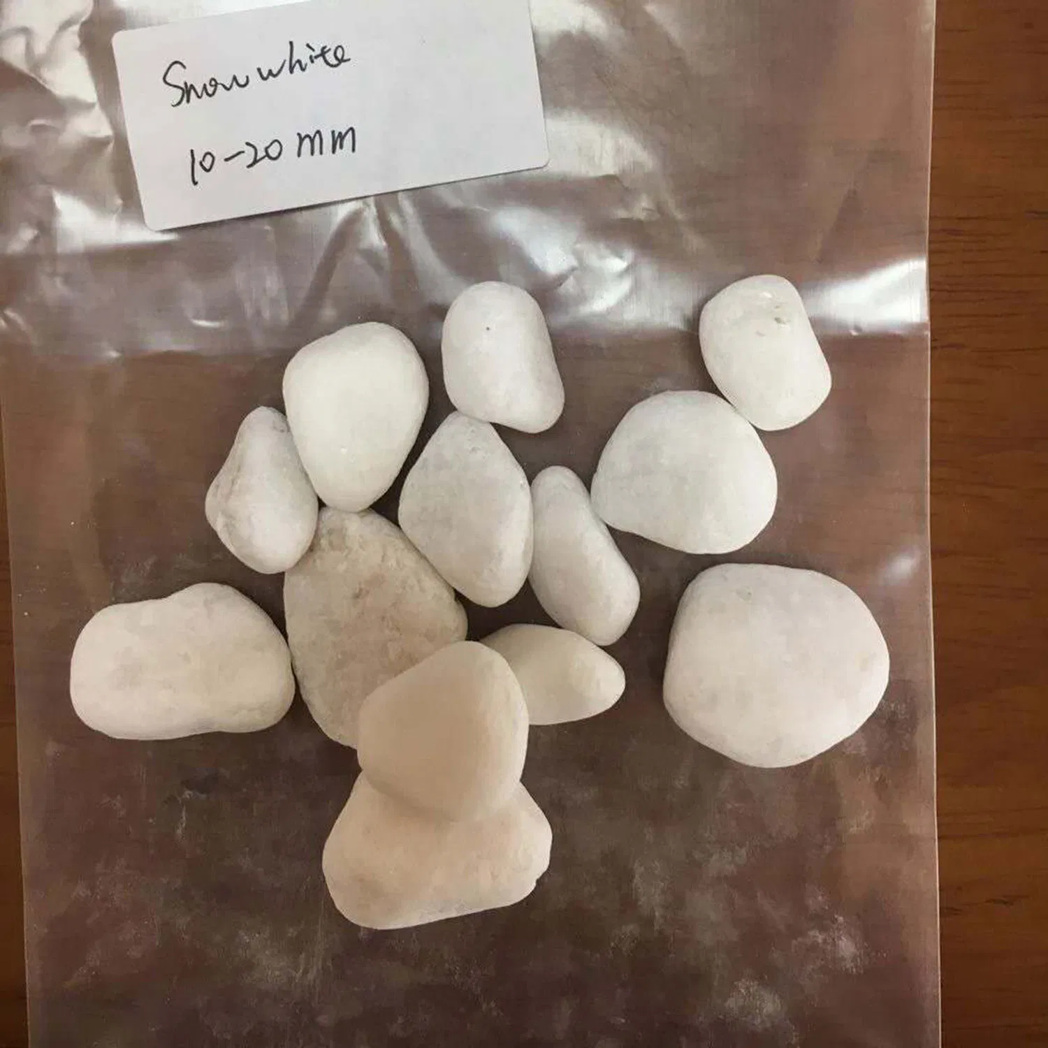 Hot Selling Natural Stone Snow White Cobble Stone for Decoration