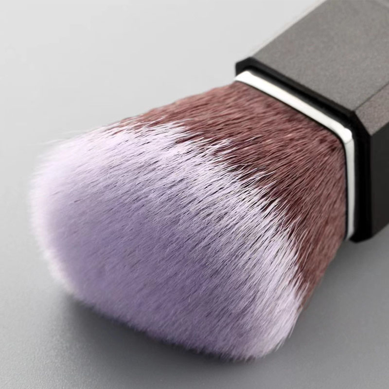 New Style Spiral Handle Foundation Brush Flat Without a Trace Powder Flawless Bare Muscle Concealer Brush Portable Soft Makeup Brush