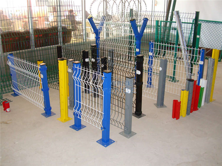 Good Quality Euro Wire Mesh Fence with Lower Price