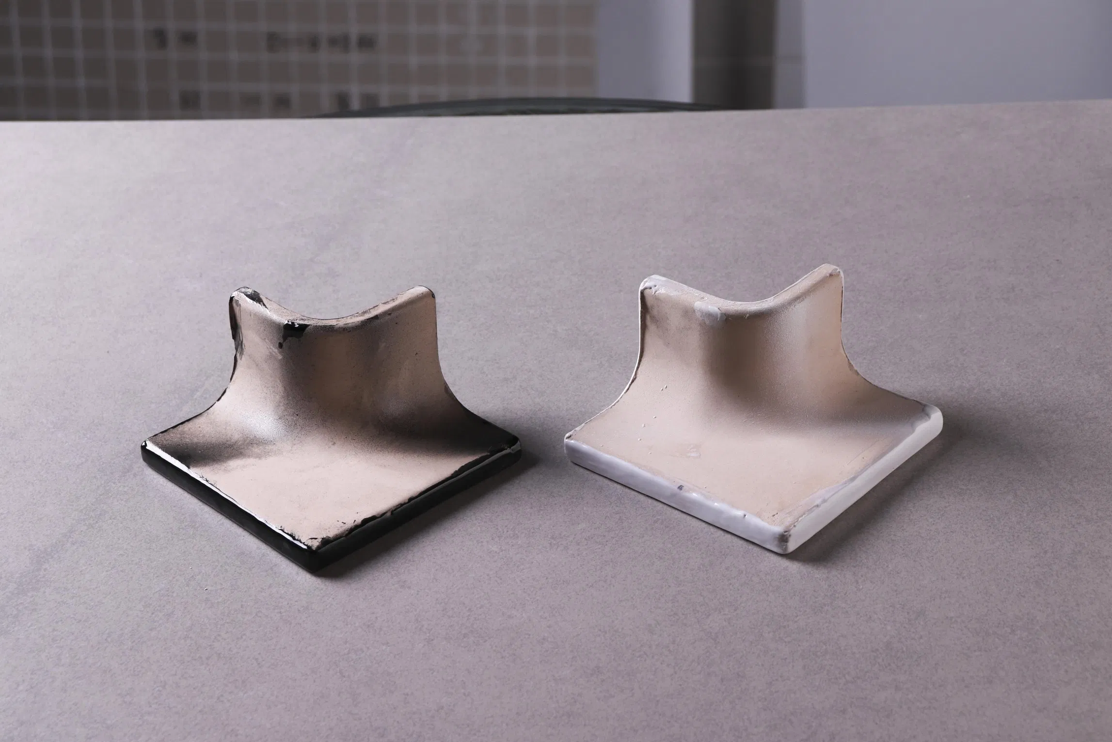 Foshan Factory Brick, Tile & Accessories Inside Corner Tile Trim 80*80mm Covebase Skirting