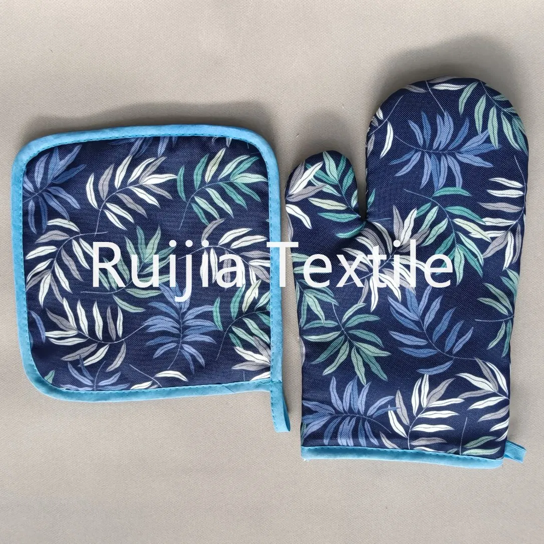 Cheap Printed Polyester Oven Mitts & Potholder Set China Factory