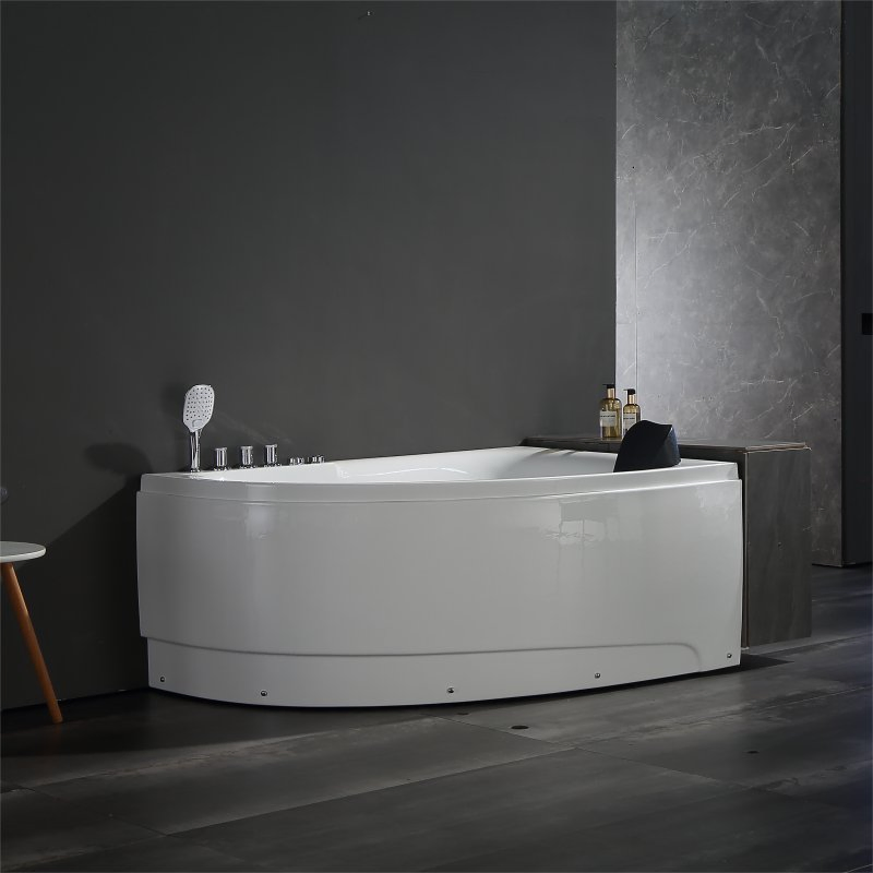 Угловая ванна-джакузи с гидромассажем