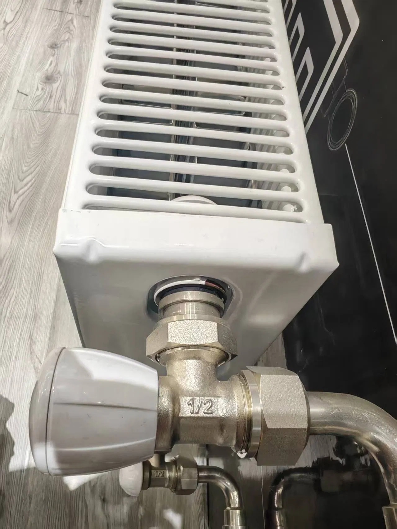 Bimetal Die Casting Radiator Professional European Style Tough Surface