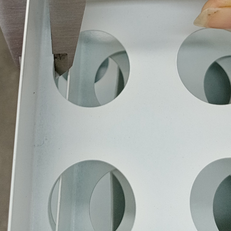 Aluminum PVDF Spraying Painting Bending Perforated Sheet for Curtain Wall