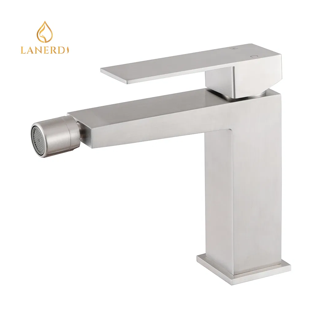 Стильный мини-смеситель для биде