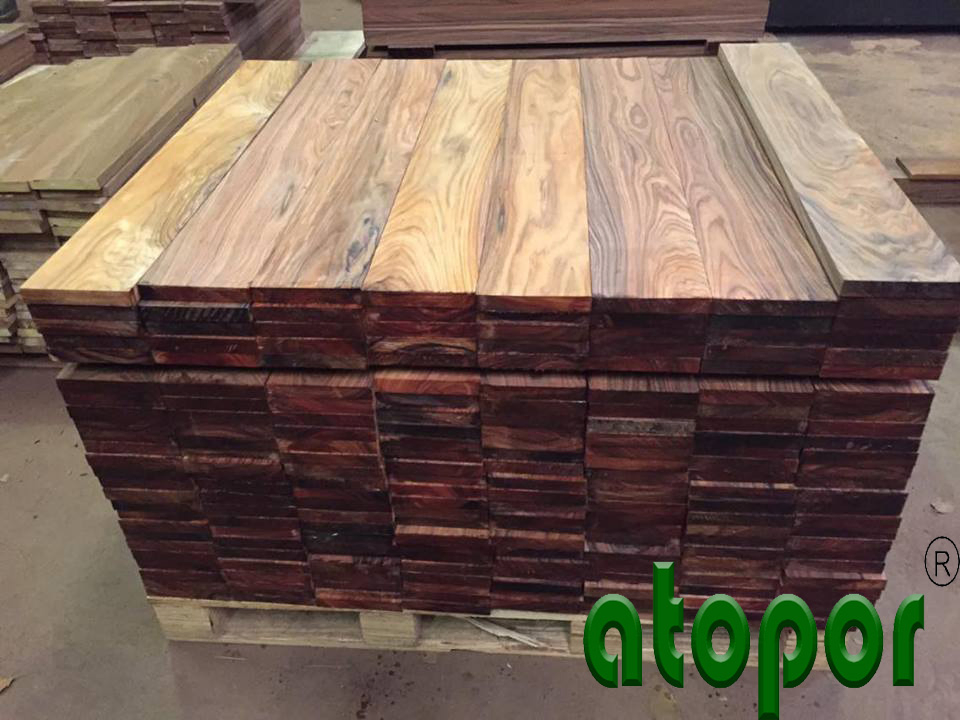 Sawn Veneer Top Layers for Parquet Lamellas Oak Walnut Chinese Ash Teak Morado