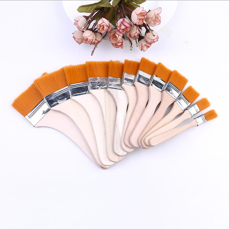 Кисть для покраски с деревянной ручкой и белой щетиной