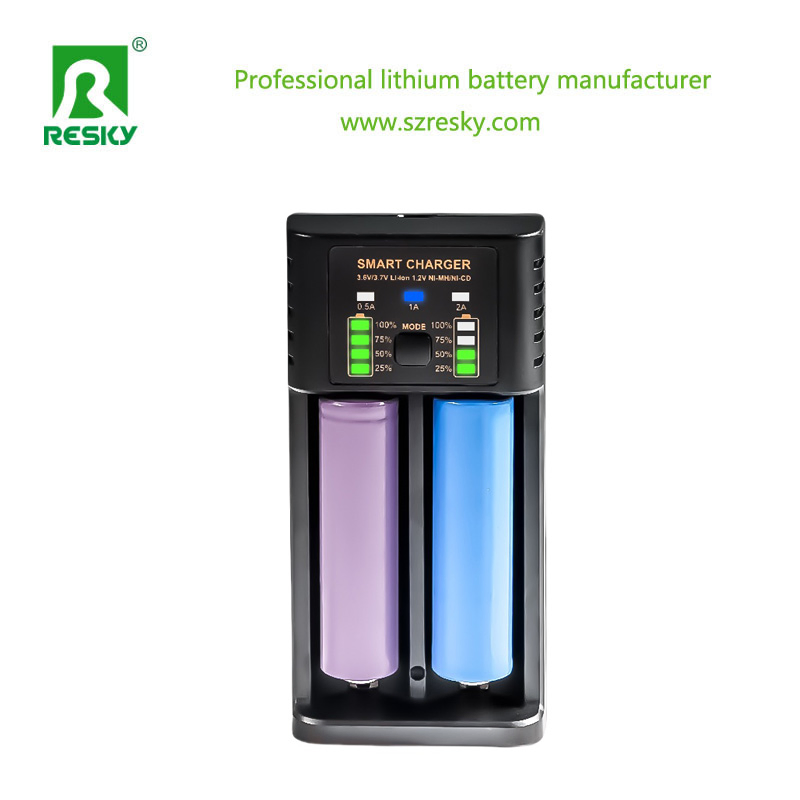 Умное зарядное устройство для аккумуляторов 18650, 21700, Li-ion, Ni-MH