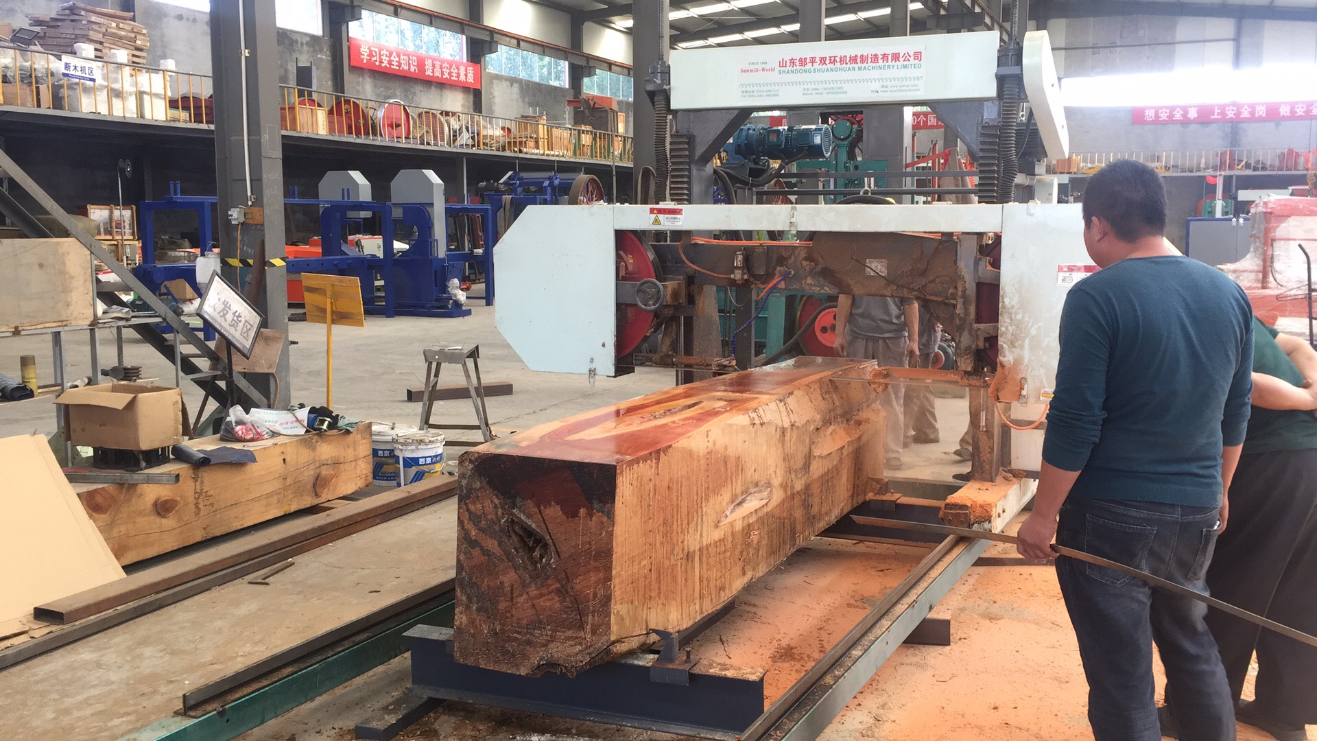 Ленточная пила по дереву мощная для деревообработки