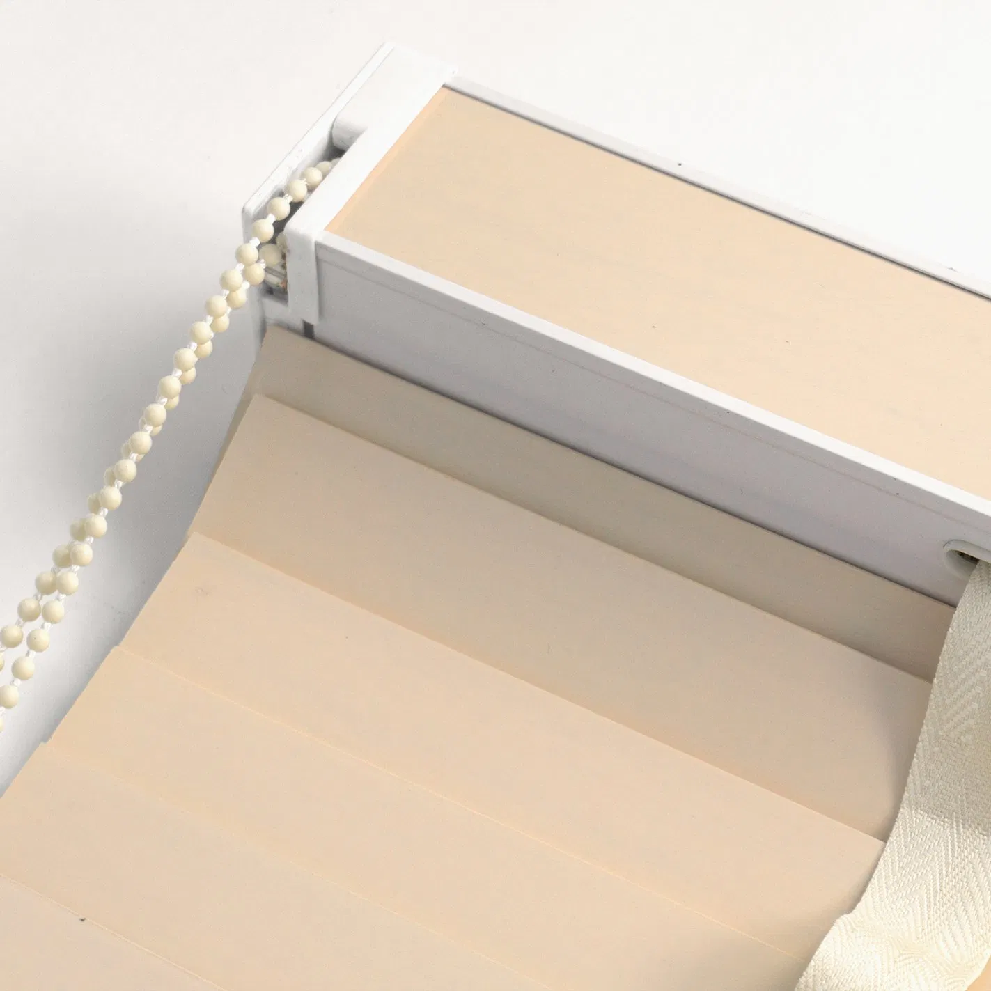 Sisheng Wood Shutter by Cord Loop Operation Made of Basswood Adjustable Shading