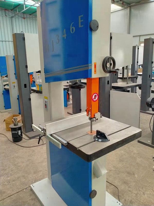 Ленточная пила вертикальная MJ346E