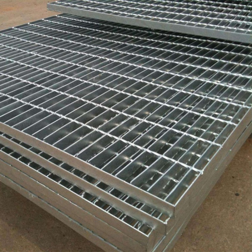 32*5mm Galvanized Walkway Panel Driveway Cover Metal Floor 6m*1m Serrated Steel Grating Car Park