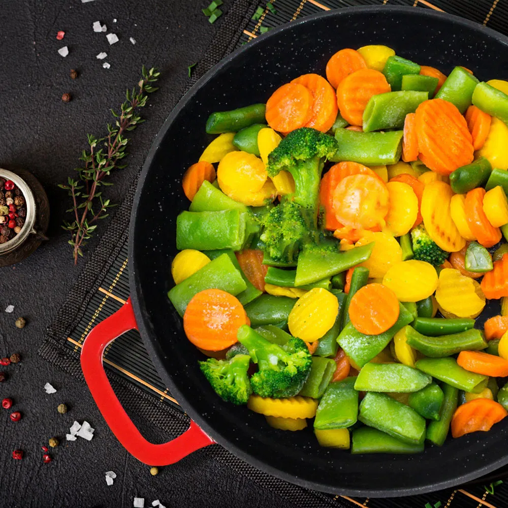 Чугунная сковорода вок 30 см Cookwin, эмалированная