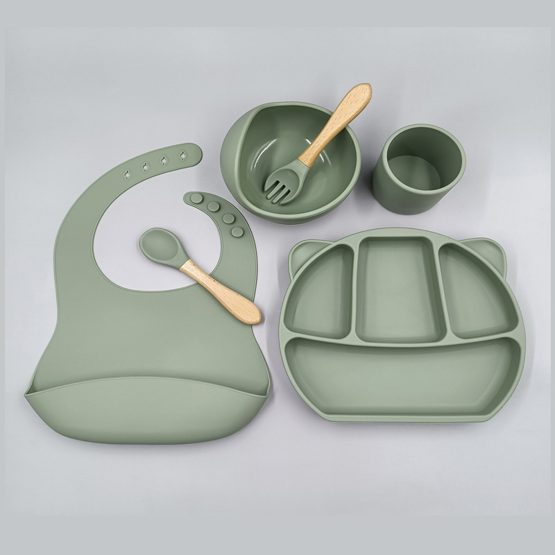 OEM ODM Customize Food Grade Silicone Baby Bibs for Mealtimes