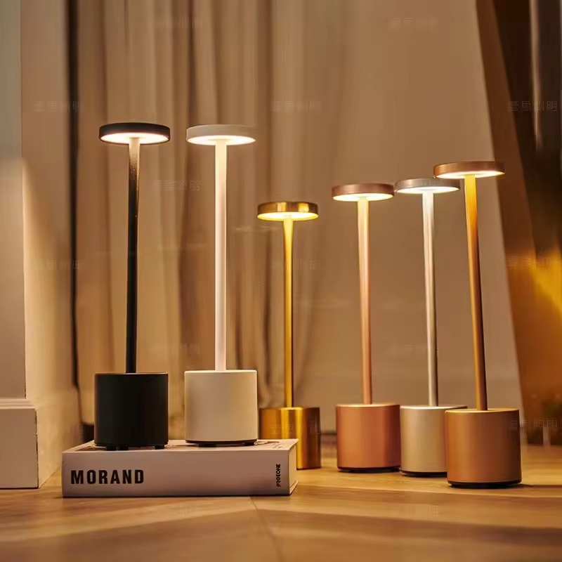 New Products Restaurant Equipment Rechargeable Battery Portable LED Lighting Table Decorative Light