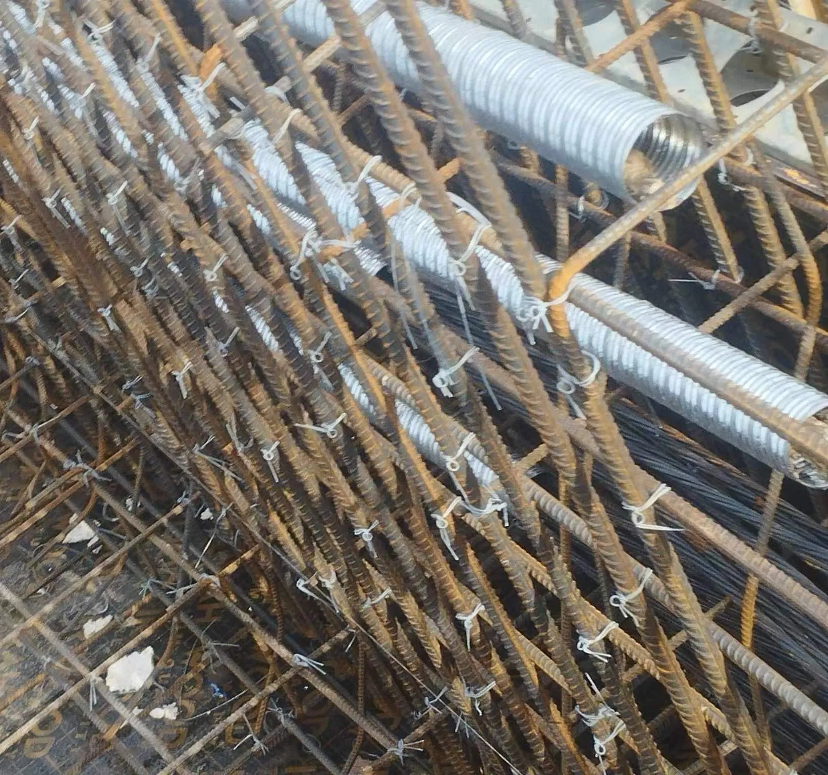 50mm High Tension Corrugated Galvanized Prestressed Steel Metal Slab for Pre-Stressed Concrete Bridge Construction