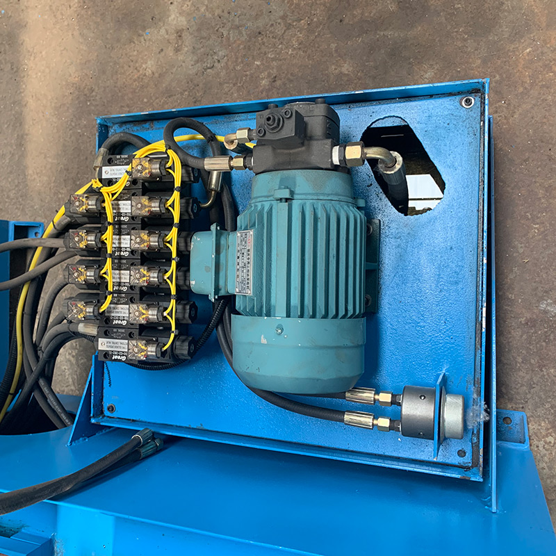 Станок ленточнопильный по металлу