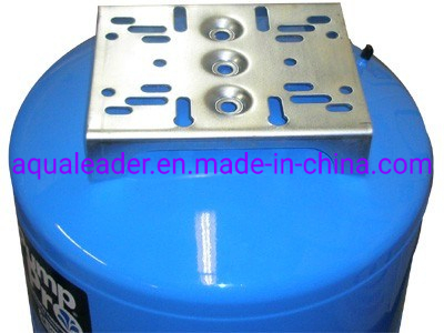 Кронштейн для монтажа струйного насоса расширительного бака