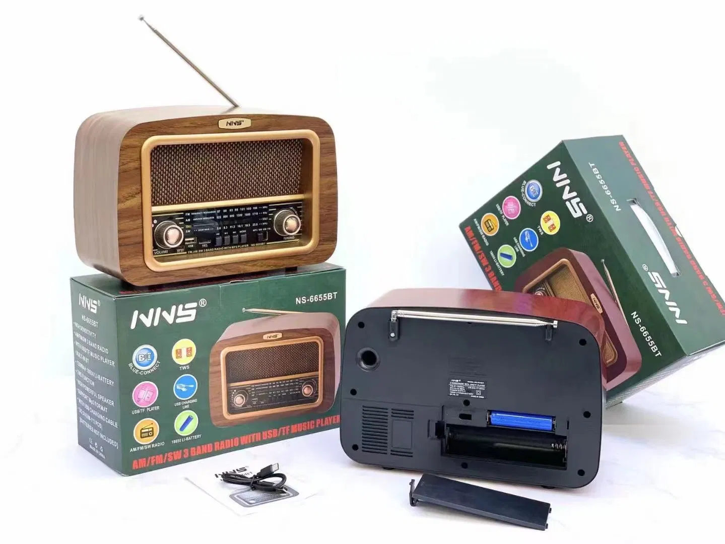 Настольная Bluetooth-колонка NS-6655BT в винтажном деревянном корпусе