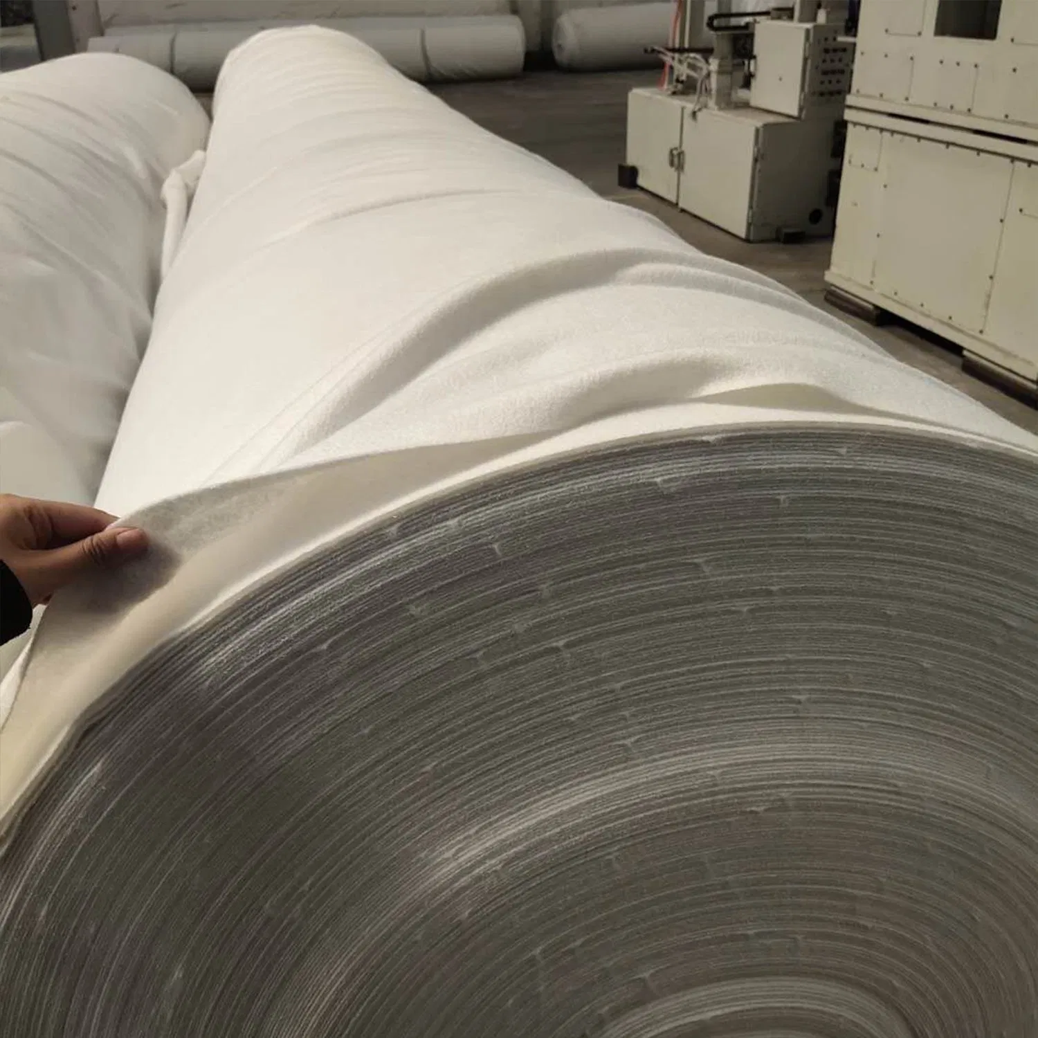 Factory Price 150g 200g 300g 400g 500g 800g 1000g Reinforced PP/Pet Polyester Woven/Nonwoven Geotextile Price for Road Construction