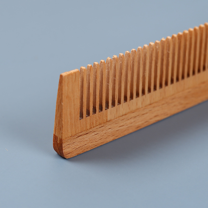 Bamboo Wooden Comb in Kraft Box with Hotel Amenities for Guest Room