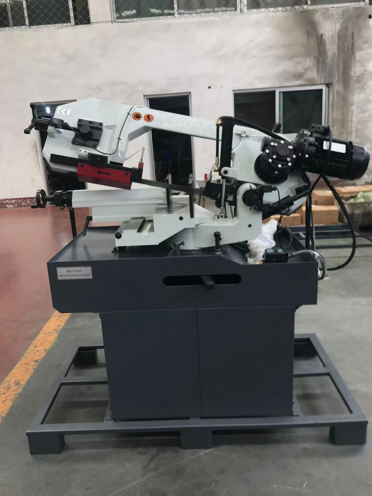 Станок ленточнопильный гидравлический автомат/ручной натяжением BS-315GH