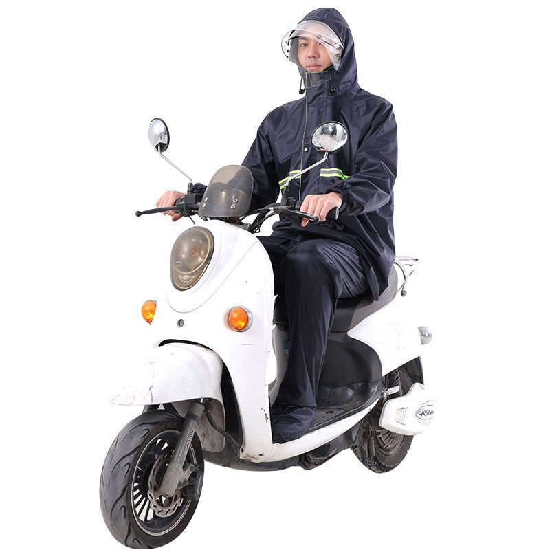 Adjustable Motorcycle Rainsuit for Frequent Rain Encounters and Durability