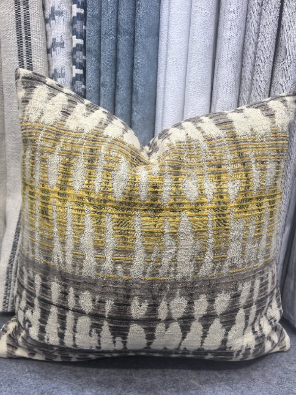 Chenille Jacquard Cushion with High Fabci Weight Anti Slip Sofa Cushion Cover